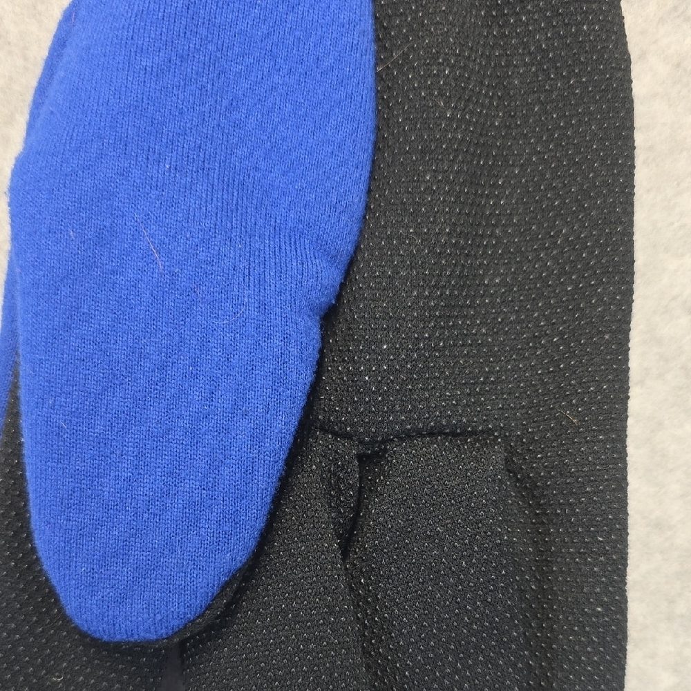 New York Giants Blue NFL Logo Winter Gloves Unisex - Picture 4 of 5